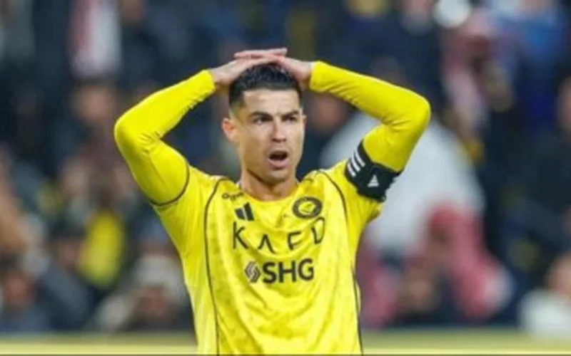 صفقة كبرى متعثرة.. كريستيانو رونالدو يمنع انضمام نجوم عالميين للدوري السعودي بنهاية يناير